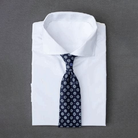 🎁 Navy blue men's necktie with floral patterns in light blue & white (100% off)