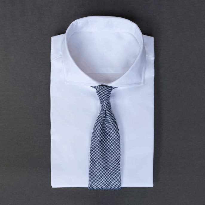 🎁 Navy blue & white glen plaid checkered men's necktie (100% off)